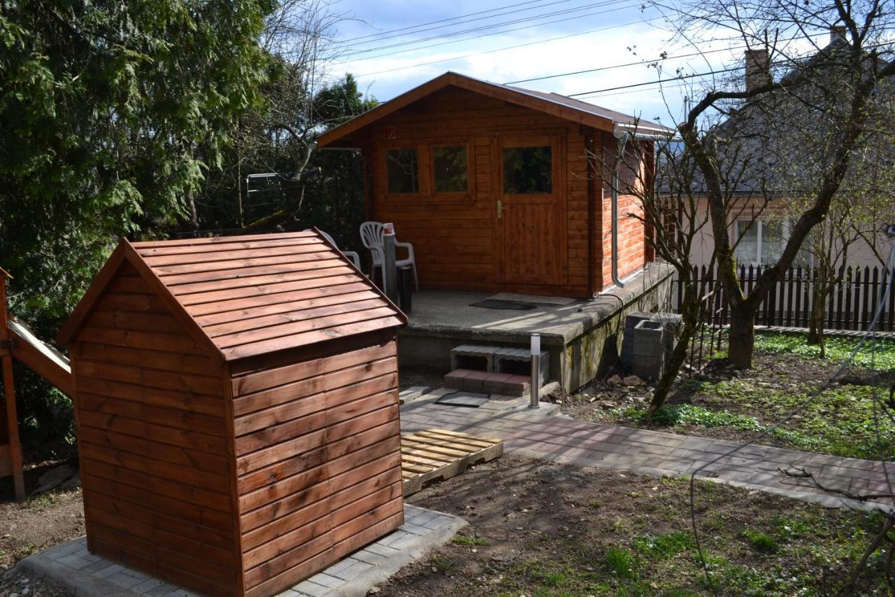 Vár-lak Vendégház Szendro Exterior foto
